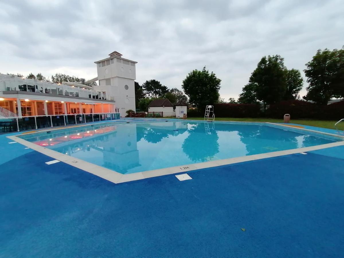 فندق Haven Rockley Park,Lytchett Bay View بول المظهر الخارجي الصورة