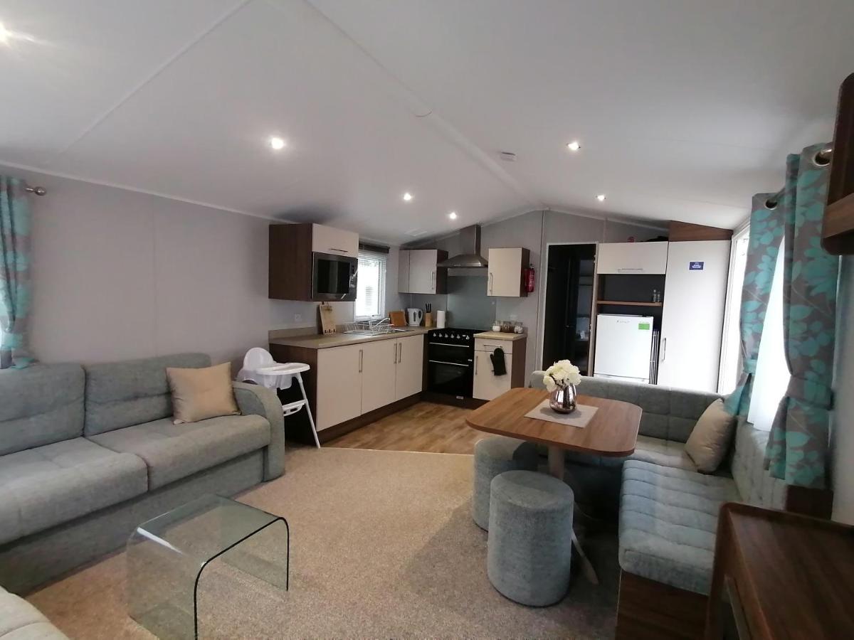 فندق Haven Rockley Park,Lytchett Bay View بول المظهر الخارجي الصورة