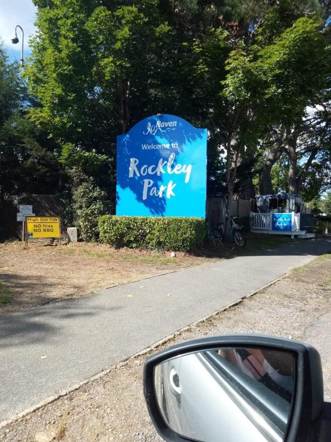 فندق Haven Rockley Park,Lytchett Bay View بول المظهر الخارجي الصورة